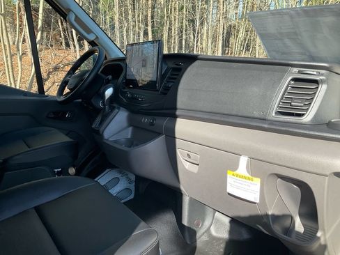 New 2026 Ford Transit 250 148 Medium Roof RWD image 10