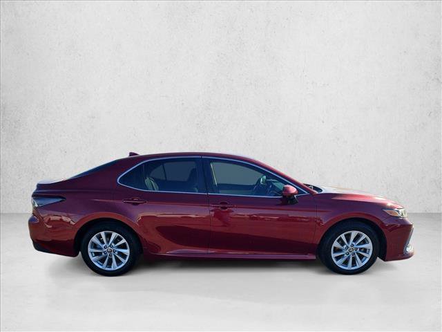 Used 2022 Toyota Camry LE w/ Carpet Mat Package (TMS) FWD image 4