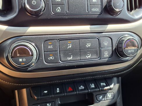 Used 2021 GMC Canyon Denali AWD/4WD image 7