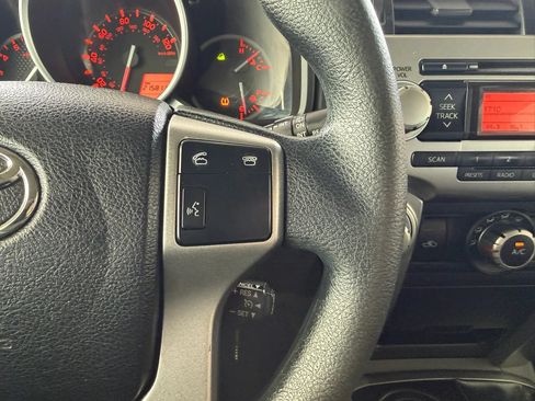 Used 2012 Toyota 4Runner SR5 w/ Convenience Pkg AWD/4WD image 16