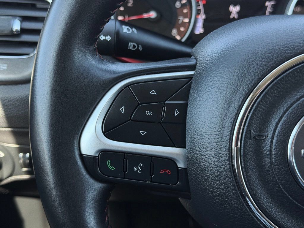 Used 2019 Jeep Compass Trailhawk AWD/4WD image 7