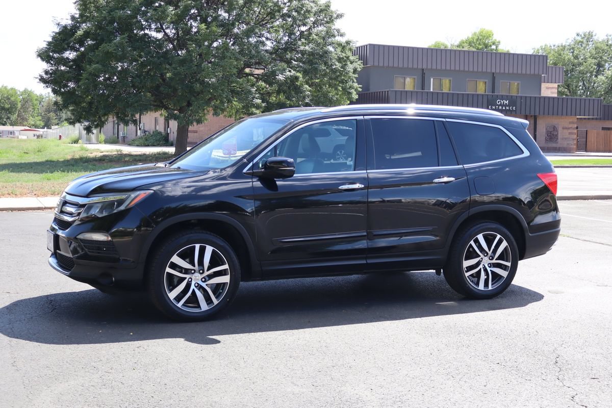 Used 2016 Honda Pilot Touring image 10
