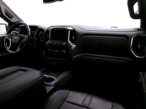 Certified 2022 Chevrolet Silverado 1500 High Country w/ Z71 Off-Road Package image 3