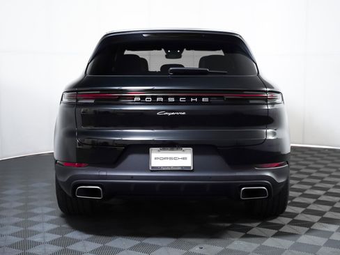 New 2026 Porsche Cayenne image 11