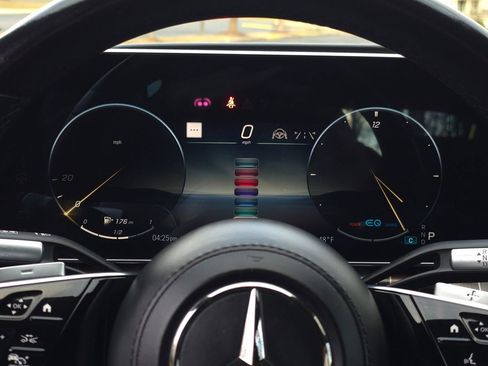 Used 2021 Mercedes-Benz S 580 4MATIC Sedan w/ Warmth & Comfort Package image 54