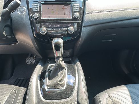 Used 2020 Nissan Rogue SL AWD/4WD image 21
