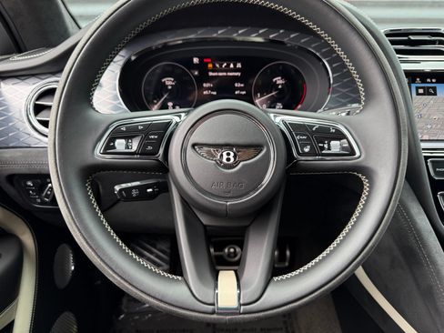 Used 2021 Bentley Bentayga Speed AWD/4WD image 52