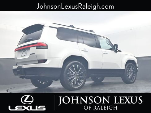 New 2026 Lexus GX 550 550 Luxury+ w/ Accessory Package (2T) image 19