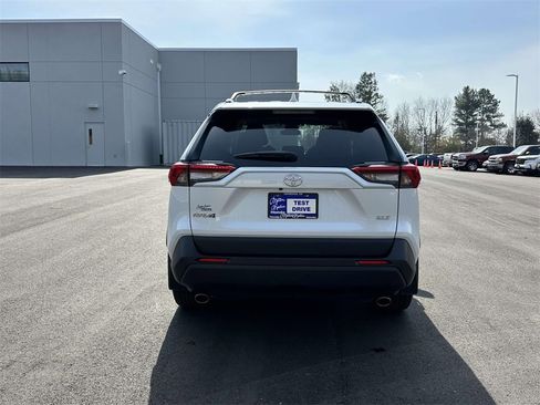 Used 2025 Toyota RAV4 XLE Premium image 26
