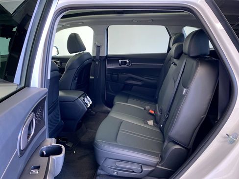 Used 2026 Kia Sorento S w/ S Panoramic Sunroof Package FWD image 33