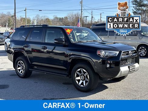 Used 2024 Toyota 4Runner TRD Off-Road Premium image 2