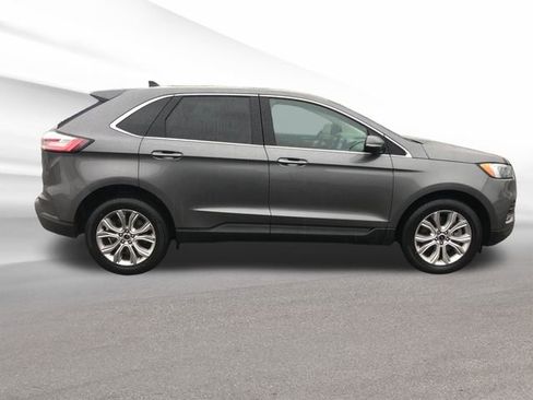 Certified 2024 Ford Edge Titanium image 6