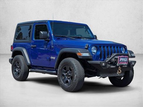 Used 2019 Jeep Wrangler Sport AWD/4WD image 3