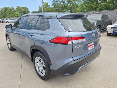 Used 2023 Toyota Corolla Cross L FWD image 4