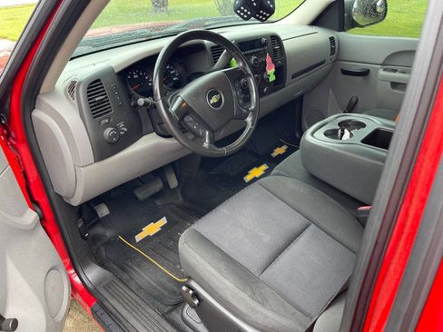 Used 2013 Chevrolet Silverado 1500 W/T w/ LS Package image 7