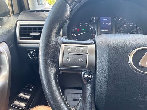 Used 2015 Lexus GX 460 w/ Navigation Package AWD/4WD image 27