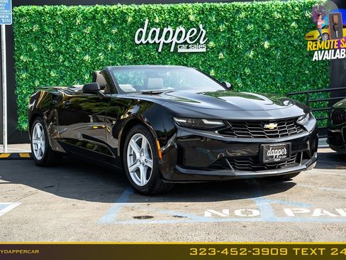 Used 2020 Chevrolet Camaro LT RWD image 3