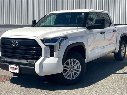 New 2026 Toyota Tundra SR5 image 2