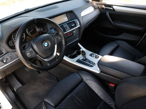 Used 2011 BMW X3 xDrive28i w/ Sport Activity Pkg AWD/4WD image 4