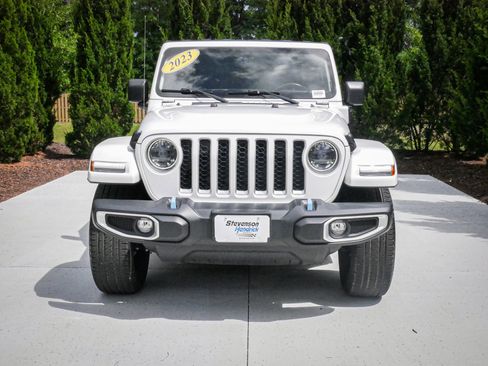 Used 2023 Jeep Wrangler Unlimited Sahara w/ Cold Weather Group AWD/4WD image 3