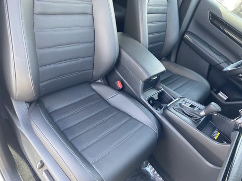 Used 2025 Honda CR-V EX-L image 8