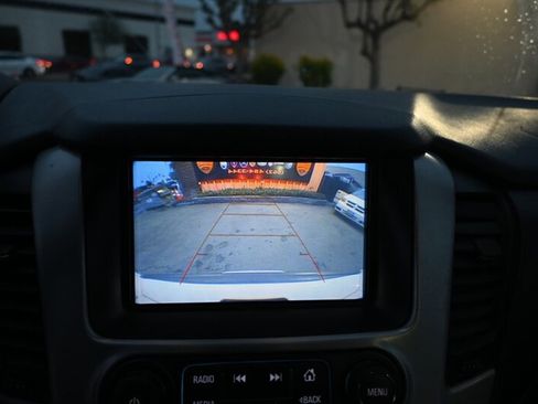 Used 2018 GMC Yukon SLE RWD image 34