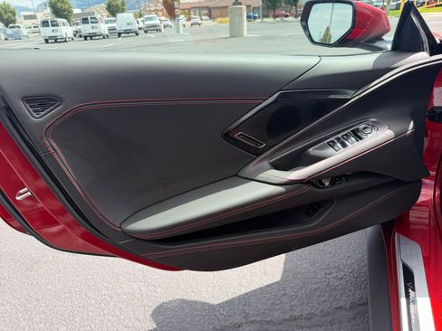 Used 2024 Chevrolet Corvette Stingray Premium Conv w/ Z51 Performance Package RWD image 13