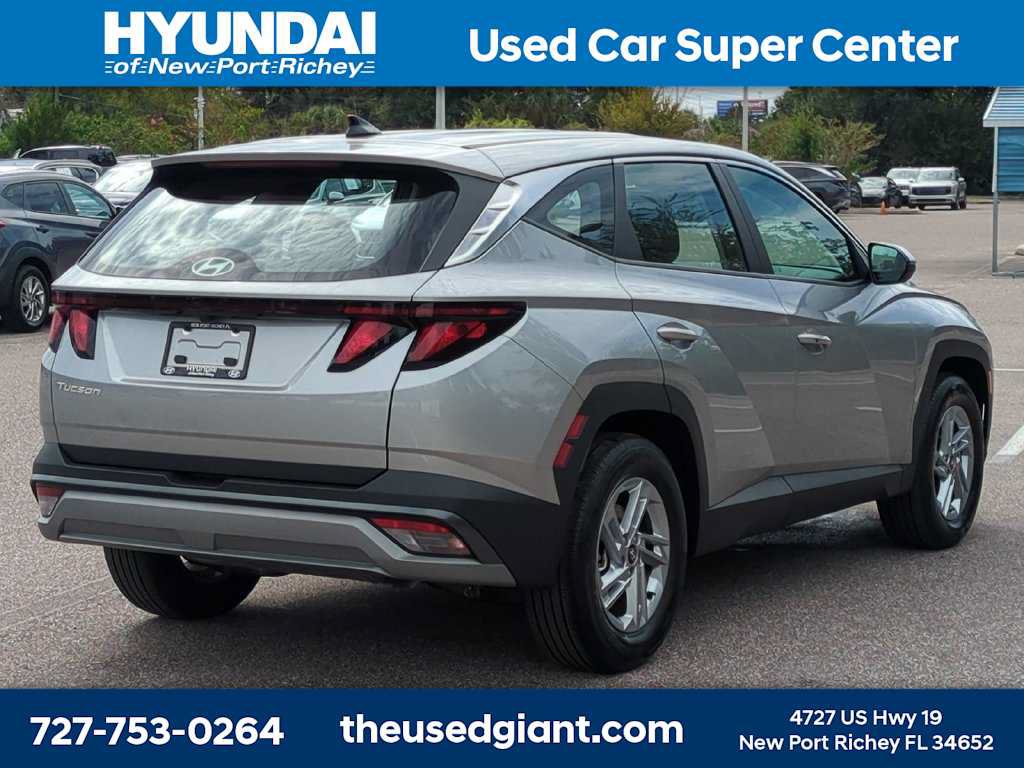 Used 2026 Hyundai Tucson SE FWD image 5