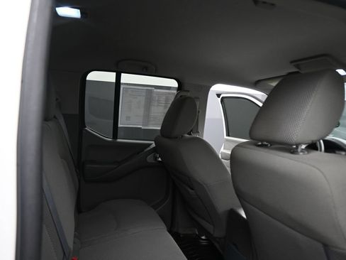Used 2017 Nissan Frontier SV RWD image 44