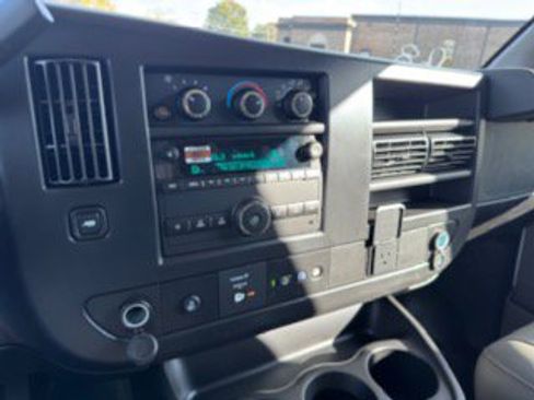 New 2025 Chevrolet Express 3500 LS image 19