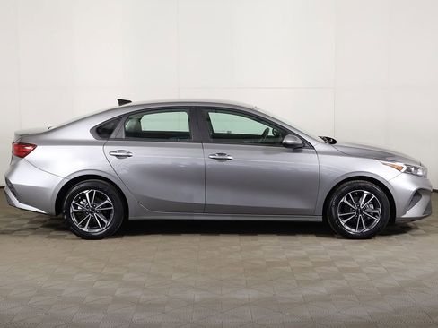 Used 2024 Kia Forte LXS image 16