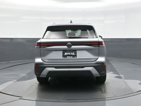 New 2026 Volkswagen Tiguan SE FWD image 6
