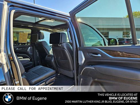 Used 2024 Cadillac Escalade ESV Premium Luxury Platinum AWD/4WD image 14