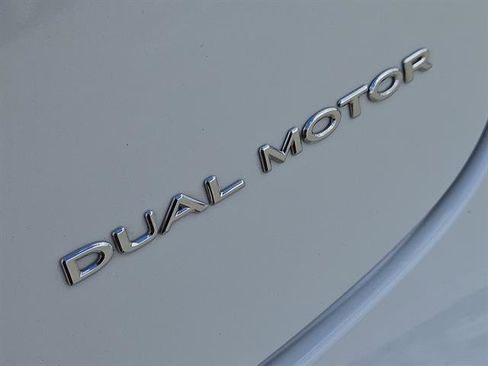 Used 2020 Tesla Model 3 Long Range image 8