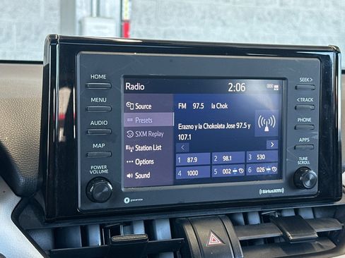 Certified 2021 Toyota RAV4 XLE w/ Convenience Package AWD/4WD image 17