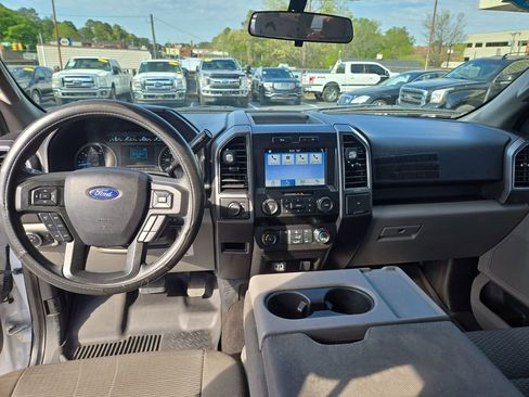 Used 2019 Ford F150 XLT image 12