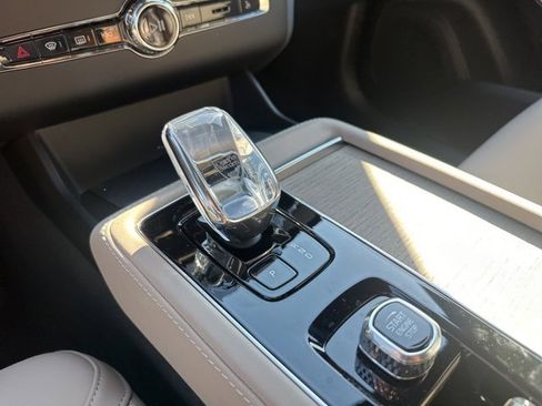 New 2026 Volvo XC90 B6 Plus w/ Protection Package Premier image 14