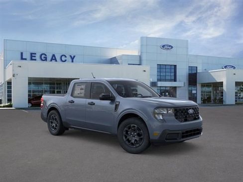 New 2026 Ford Maverick XLT w/ XLT Luxury Package FWD image 7