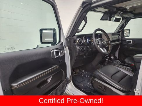 Certified 2024 Jeep Wrangler Unlimited Sahara w/ Technology Group AWD/4WD image 11