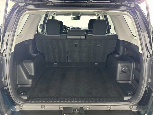 Used 2022 Toyota 4Runner SR5 AWD/4WD image 24