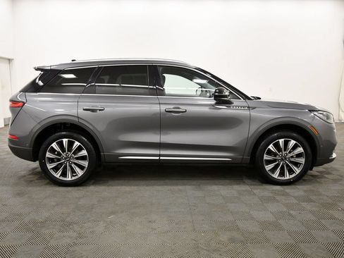 Used 2022 Lincoln Corsair Reserve w/ Equipment Group 201A AWD/4WD image 9