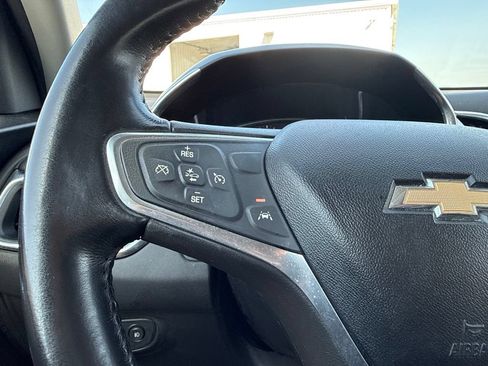 Used 2020 Chevrolet Equinox LT w/ Driver Convenience Package AWD/4WD image 25