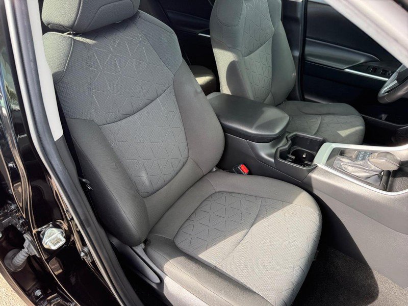 Used 2022 Toyota RAV4 XLE w/ Convenience Package AWD/4WD image 11