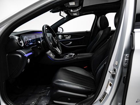 Used 2020 Mercedes-Benz E 350 4MATIC Sedan w/ Parking Assistance Package image 33