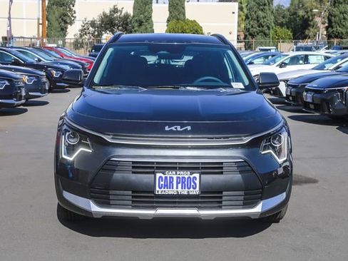 New 2026 Kia Niro LX FWD image 3