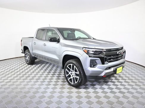 Used 2023 Chevrolet Colorado Z71 w/ Z71 Convenience Package 2 AWD/4WD image 10