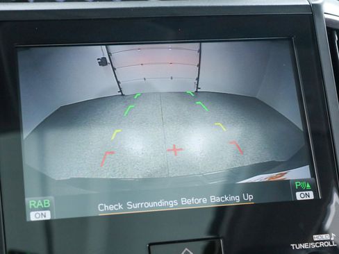 Used 2024 Subaru Forester Limited w/ Convenience Package image 19