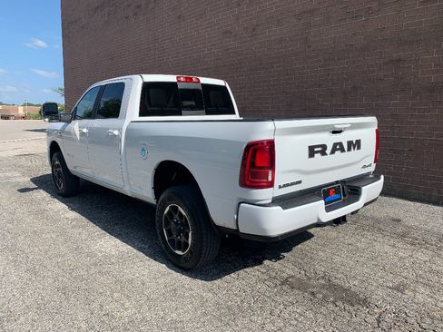 Used 2026 RAM 2500 Laramie AWD/4WD image 3