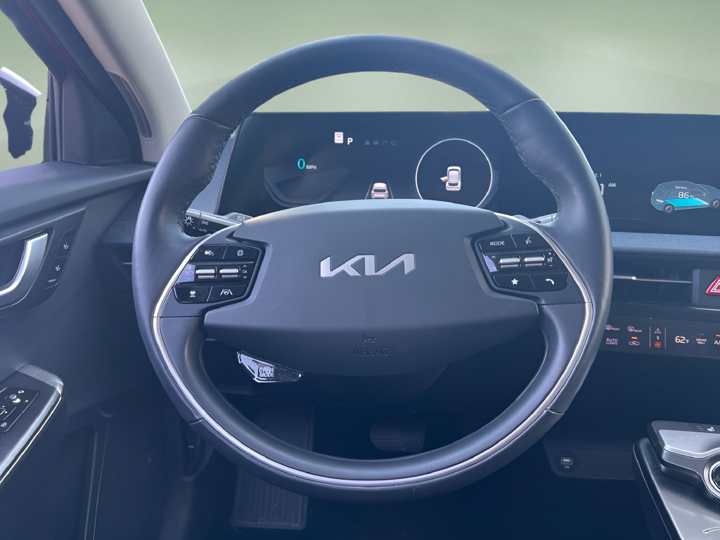 Used 2024 Kia EV6 Light AWD/4WD image 18