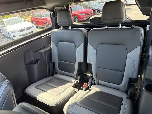 Used 2022 Ford Bronco Black Diamond image 13